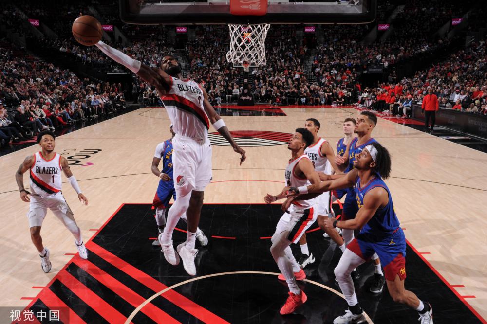 都可能左右 都可能左右