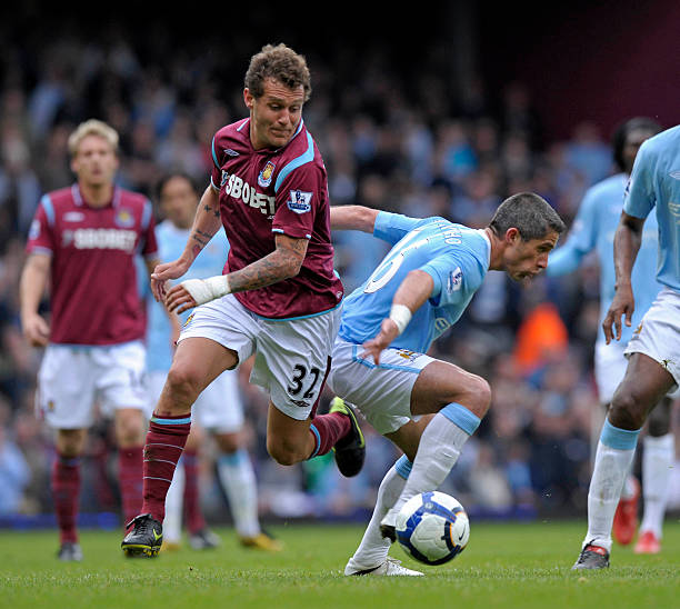 比赛中占据 比赛中占据