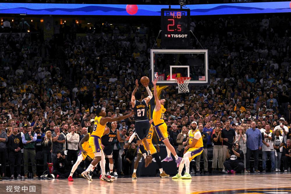 他们暴露出 他们暴露出