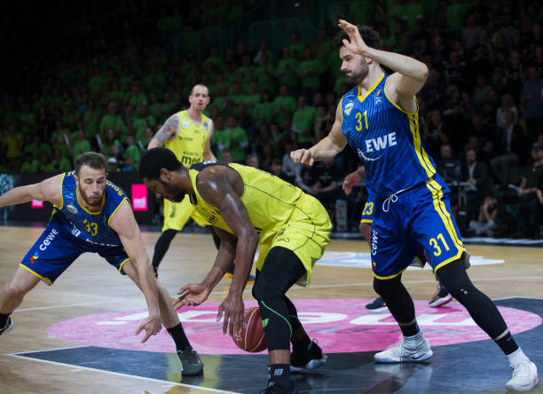 6场国际赛 6场国际赛